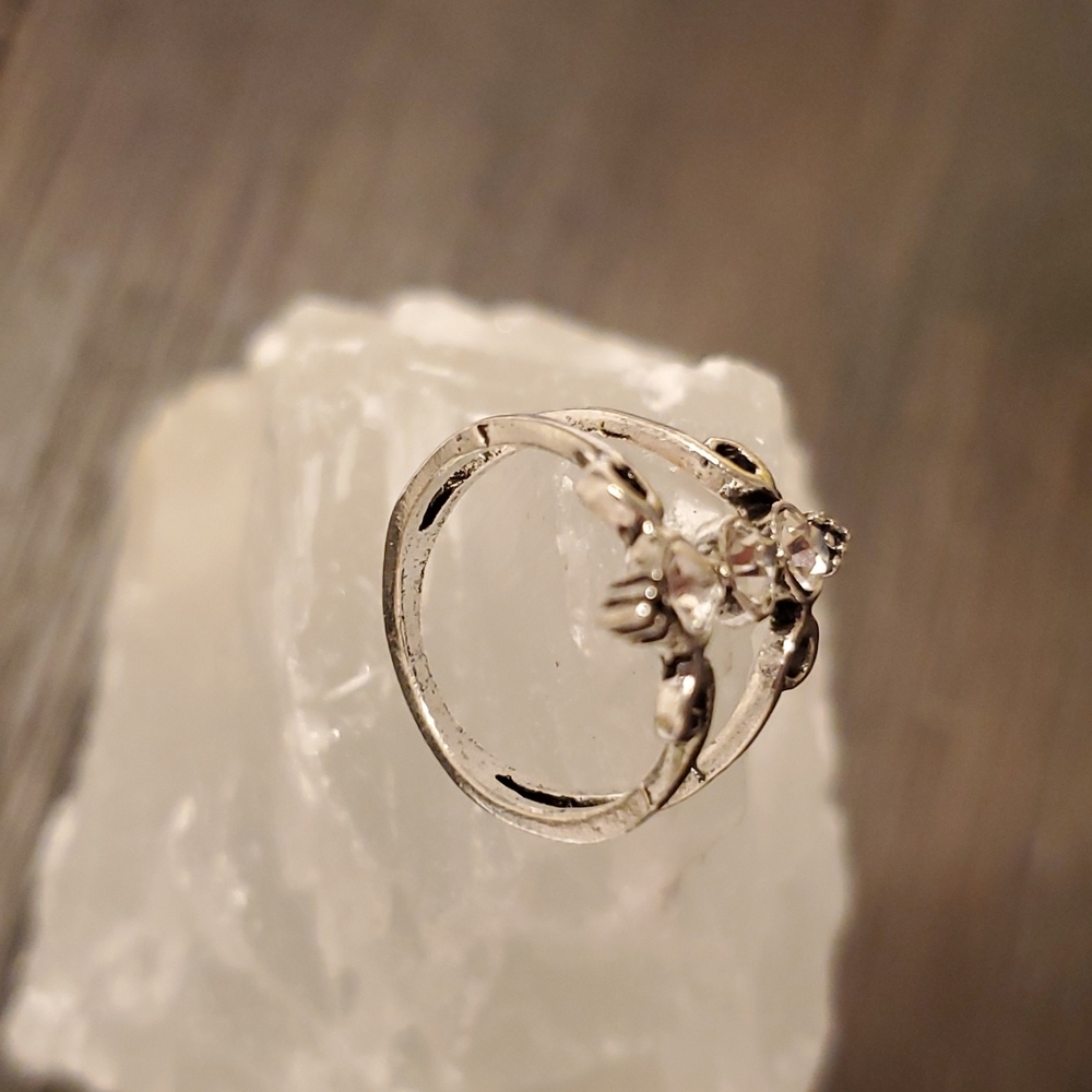 Handmade Beryuan Ring - Picture 2 of 4